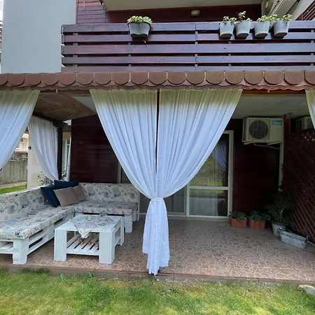 Apartment Sea Salt Suite- *